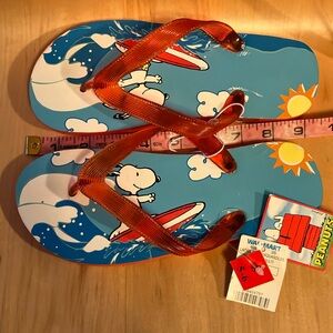 Peanuts Snoopy Surf Flip Flops Women's Small (5/6)